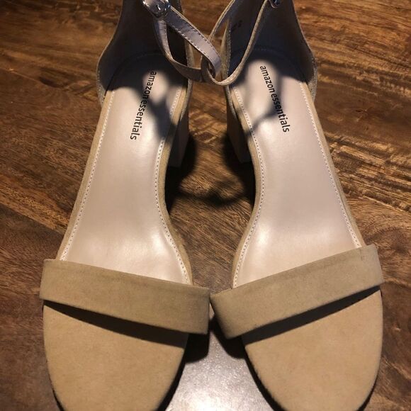 Womens Strappy Chunky Block Low Heeled Sandals Open Toe Ankle Strap size 12 NWOT - Picture 5 of 9